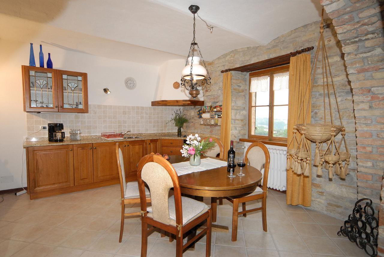 Agriturismo Sondrea Sinio Exteriör bild